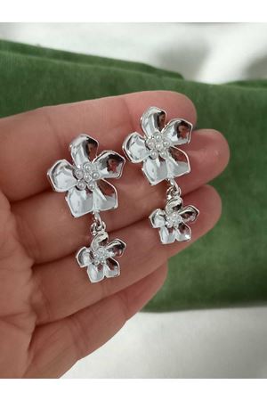 Gümüş İkilli Çiçek Sallantılı Moda Küpe