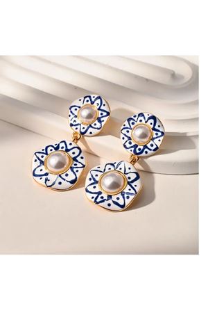 Mavi Beyaz Sallantılı Şık Kadın Küpe