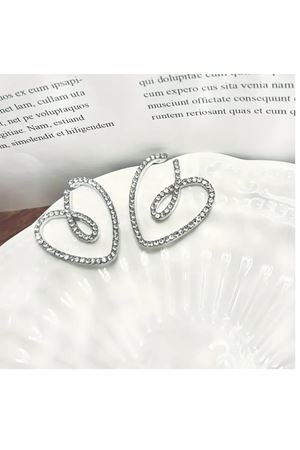 Gümüş Kristal Taşlı Kalp Kadın Abiye Küpe,suyolu