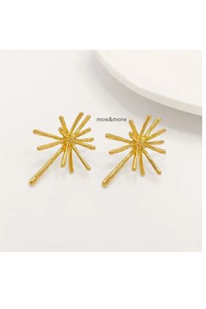 Gold Asimetrik Günlük Kadın Küpe