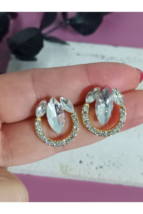 Beyaz Taşlı Küçük Küpe