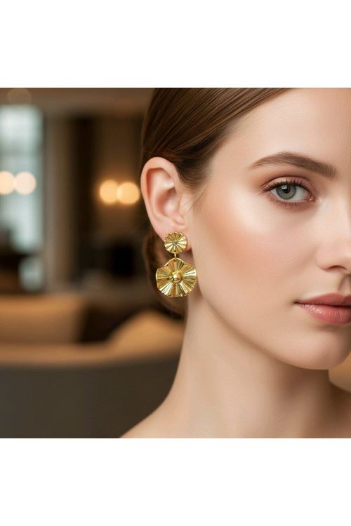 Gold Sallantılı Çiçek Küpe