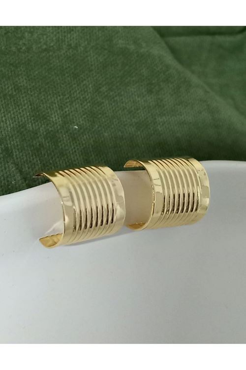 Gold C Şekilli Halka Hafif Şık Kadın Küpe