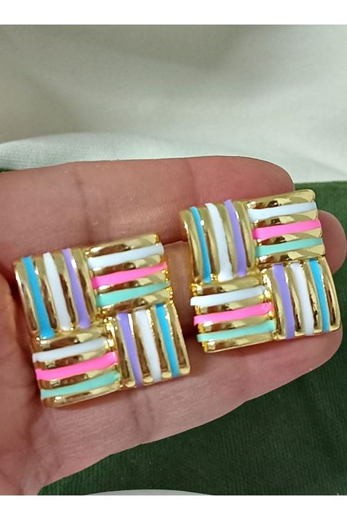 Gold Renkli Kare Şekil Plaka Kadın Küpe