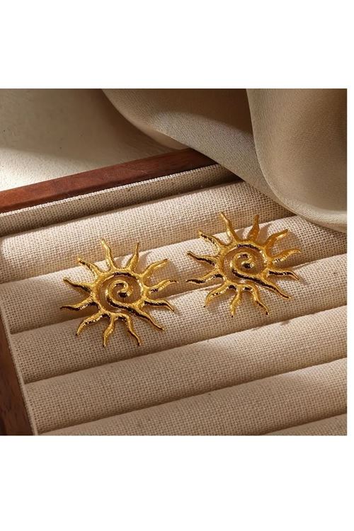 Gold Güneş Çivi Kadın Küpe, 3,5cm