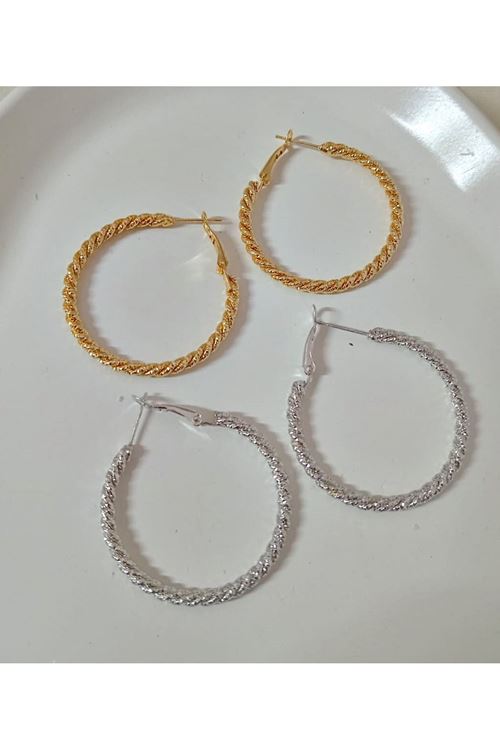 Gold İnce Burgulu Şık Hafif Kadın Küpe