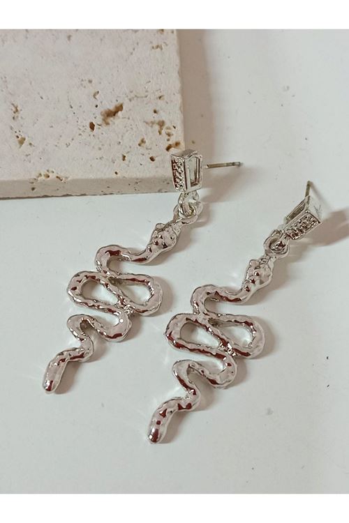 Gümüş Sallantılı Yılan Kadın Küpe