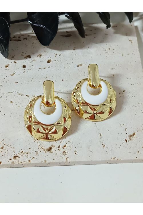Beyaz Mineli Şık Kadın Küpe