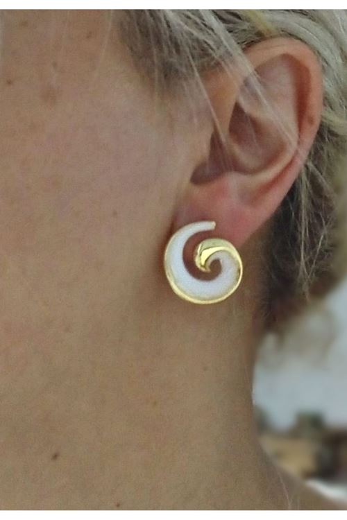 Beyaz Gold Spiral Kadın Küpe