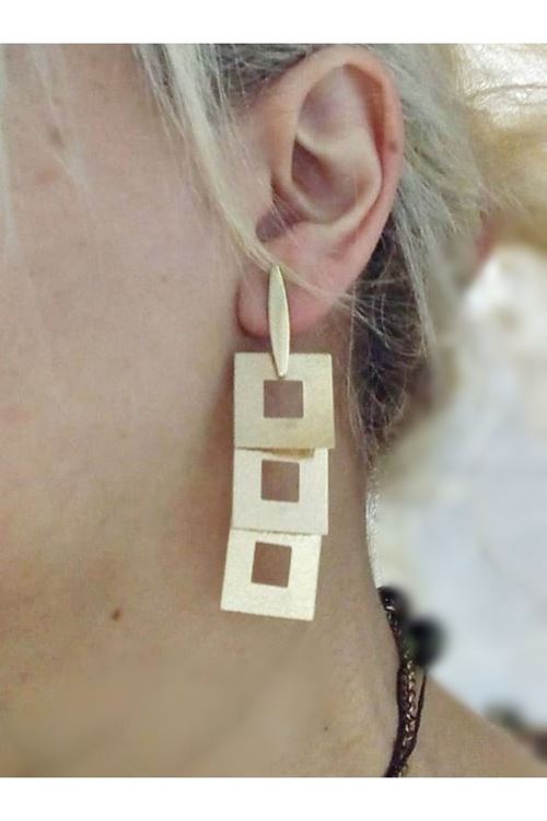 Gold Sallantılı Kadın Küpe