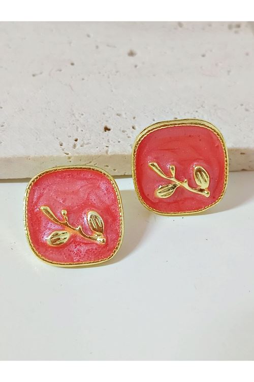 Kırmızı Mineli Gold Kare Küpe