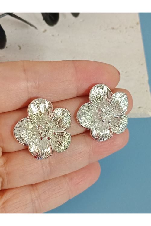 Gümüş Çiçek Kadın Küpe