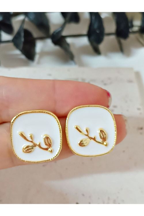 Beyaz Mineli Gold Kare Küpe