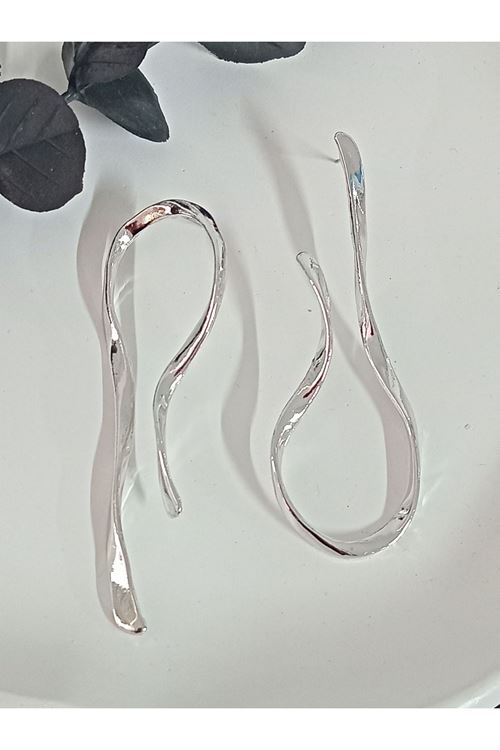 Gümüş Uzun Şekilsiz Asimetrik Küpe