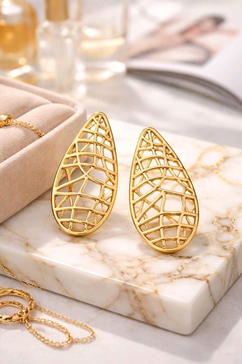 Gold Uzun Delikli Küpe