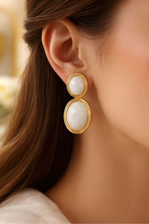 Gold Beyaz Mineli Sallantılı Küpe, Hafif