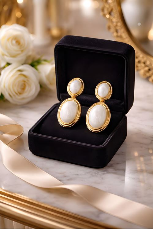 Gold Beyaz Mineli Sallantılı Küpe, Hafif