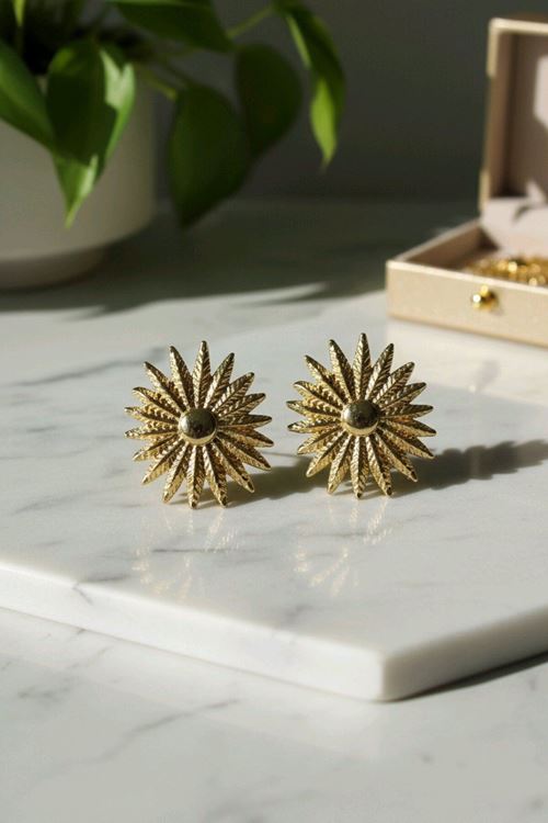 Gold Yıldız Küpe