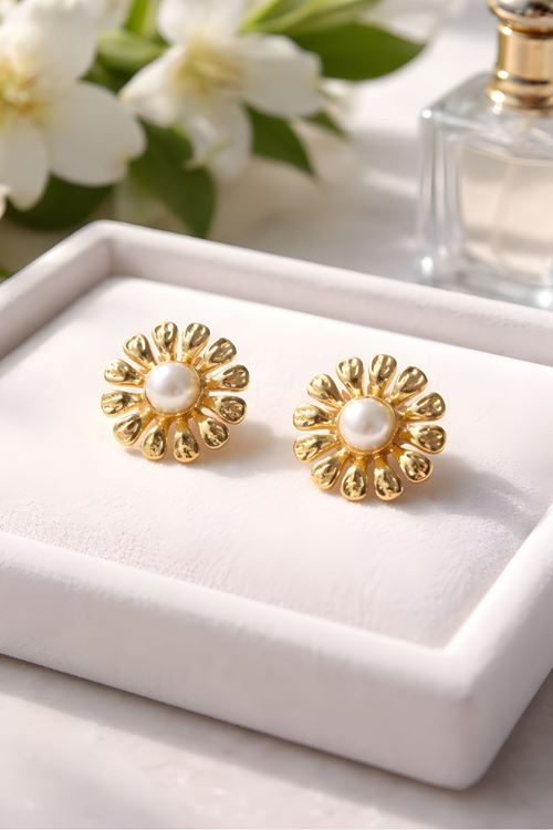 Gold İncili Papatya Küpe, Hafif