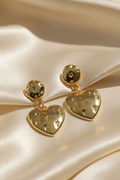 Gold Sallantılı Kalp Küpe
