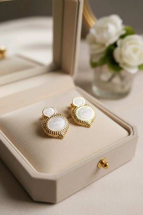 Gold Beyaz Küpe