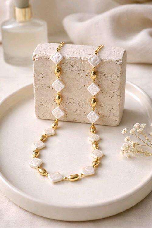 Gold İncili Tasarım Boncuklu Elegant Kolye