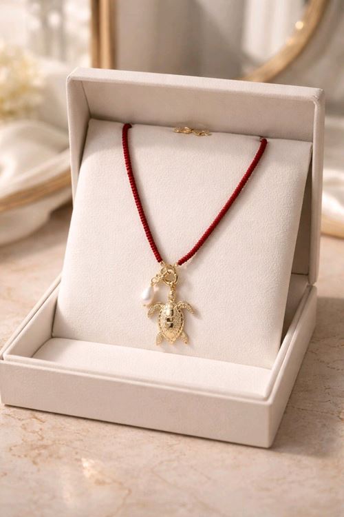 Kırmızı Boncuklu Kaplumbağa Elegant Kolye