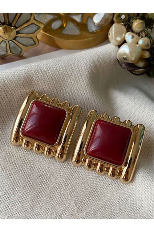 Kare Form Bordo Kadın Küpe