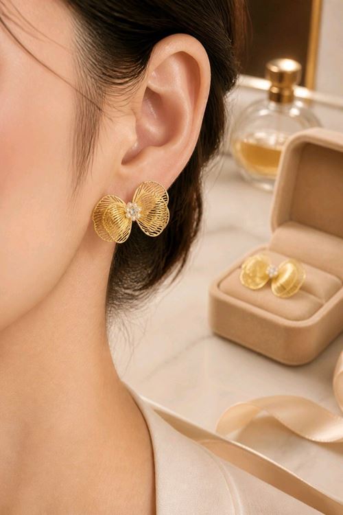 Gold Tel Fiyonk Küpe, Çok Hafif