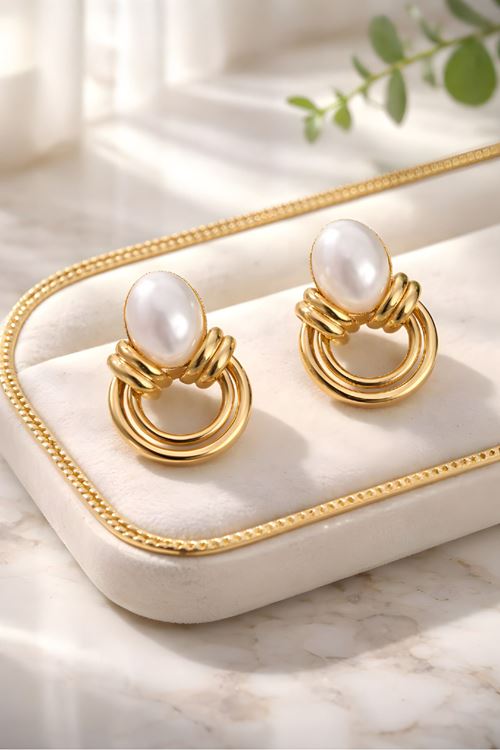 Marka Model, Beyaz İnci Hafif Gold Küpe
