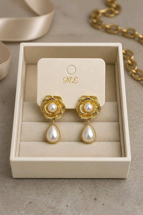 Gold İncili Çiçek Küpe