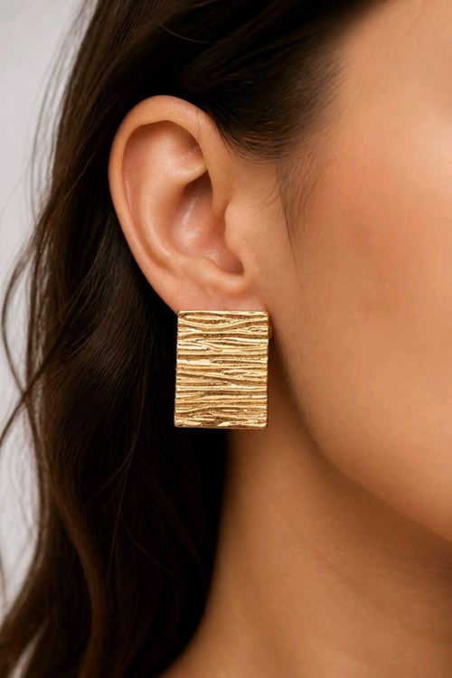 Gold Dokulu Yüzey Dörtgen Basic Küpe, Uzunluk:3cm