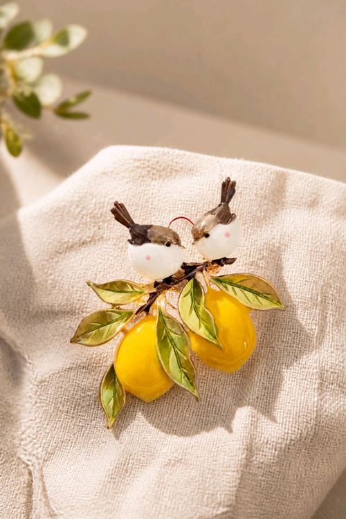 Limon Dalındaki Kuşlar Broş
