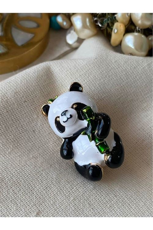 Elinde Bambulu Beyaz Panda Broş