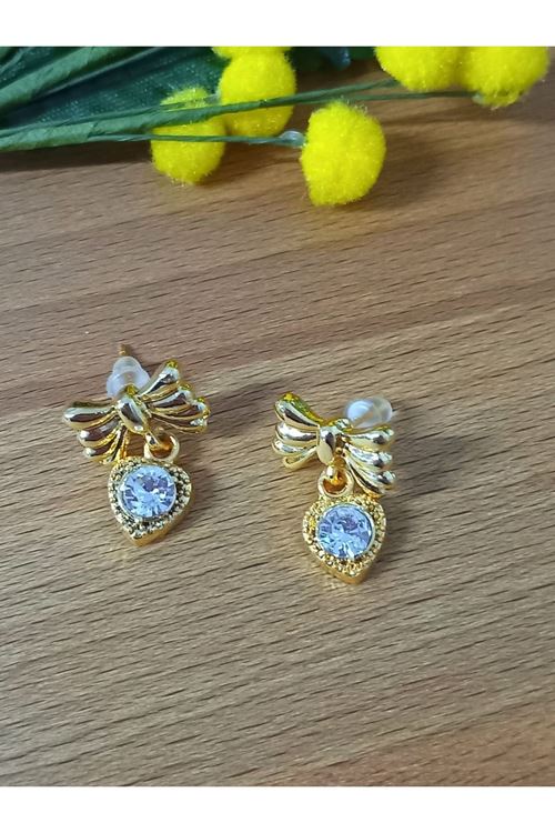 Beyaz Taşlı Sallantılı Minimal Kurdele Kadın Küpe