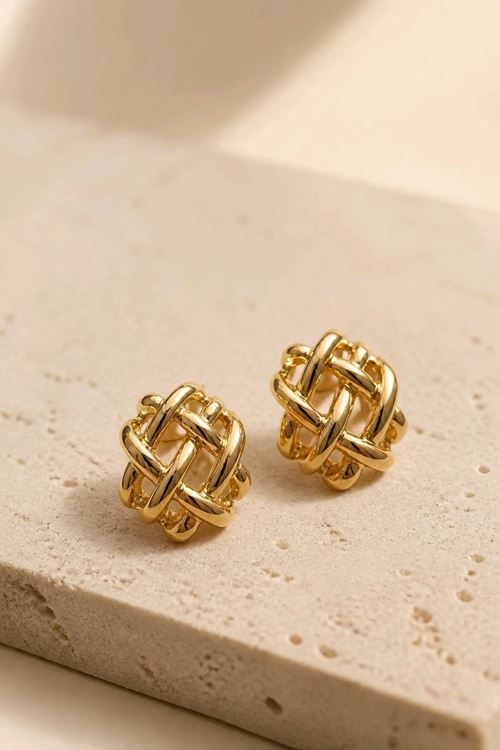 Gold Delikli Tasarım Küpe, Uzunluk:3cm, Genişlik:2,5cm