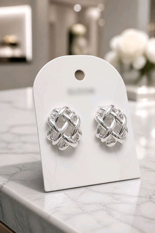 Gümüş Delikli Tasarım Küpe, Uzunluk:3cm, Genişlik:2,5cm