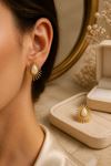Gold Beyaz Mineli Oval Küpe, Uzunluk:2 cm